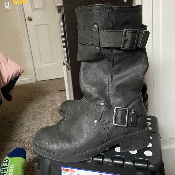 Shoes - Rocket bog biker boots